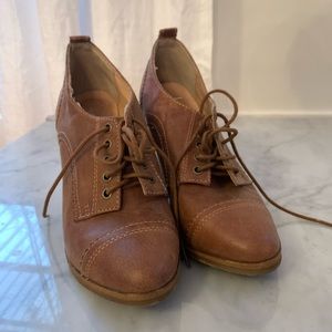 Aldo Oxford Wedge